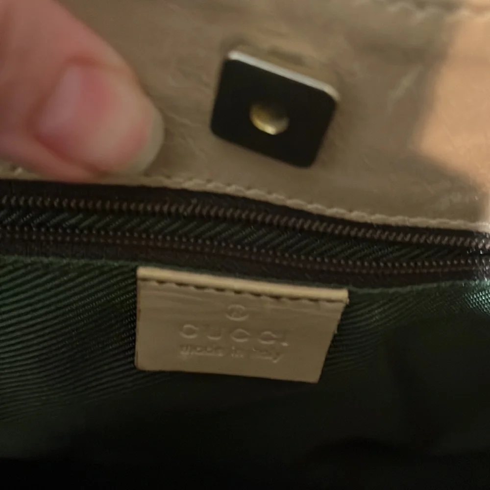 Gucci satchel handbag - Picture 4 of 6